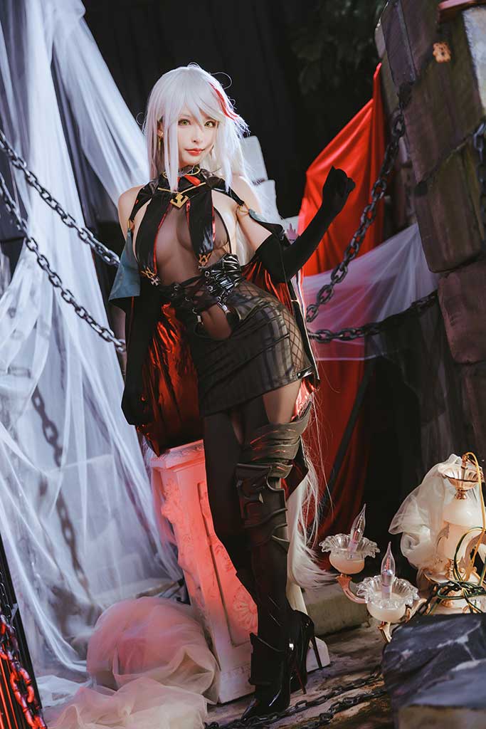 清水由乃 碧蓝航线 埃吉尔cosplay银发黑裙连体黑丝缩略图1