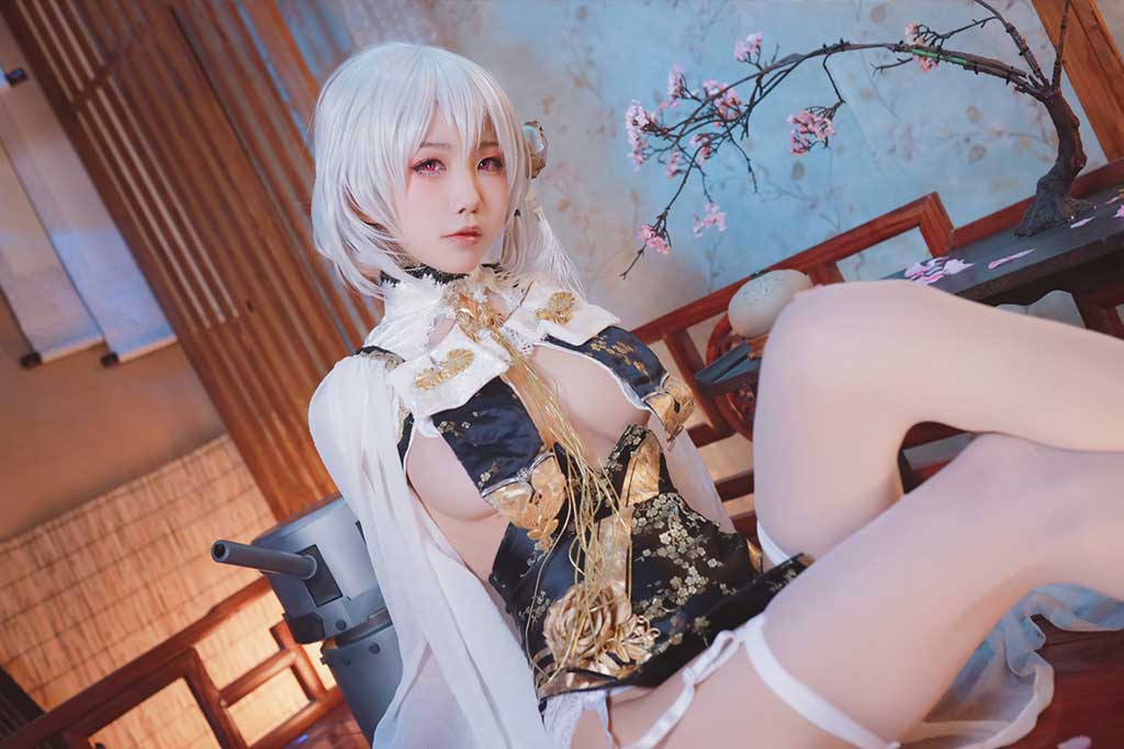 水淼Aqua战舰少女 天狼星cosplay白发旗袍吊带白丝缩略图1