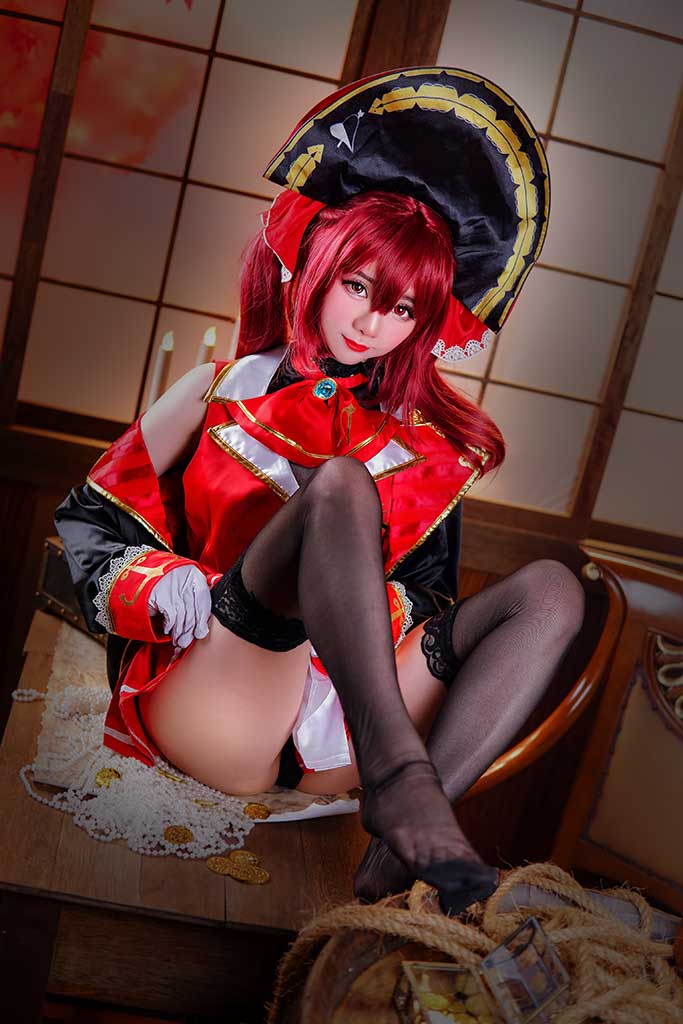 Sally Dorasnow 虚拟UP主 Houshou Marine（宝钟玛琳）cosplay红发海盗装黑丝缩略图1